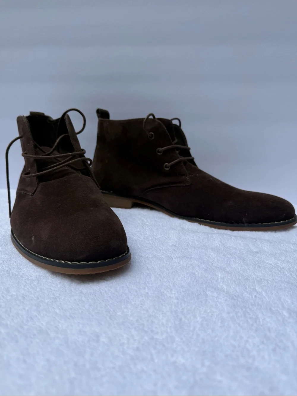 Men's Suede Chukka Boots in Dark Brown